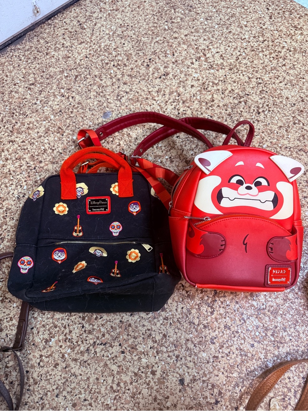 Lot of 21 Harveys & Loungefly bags: Coco, Disney, Star Wars, Beetle Juice & more - Picture 6 of 9